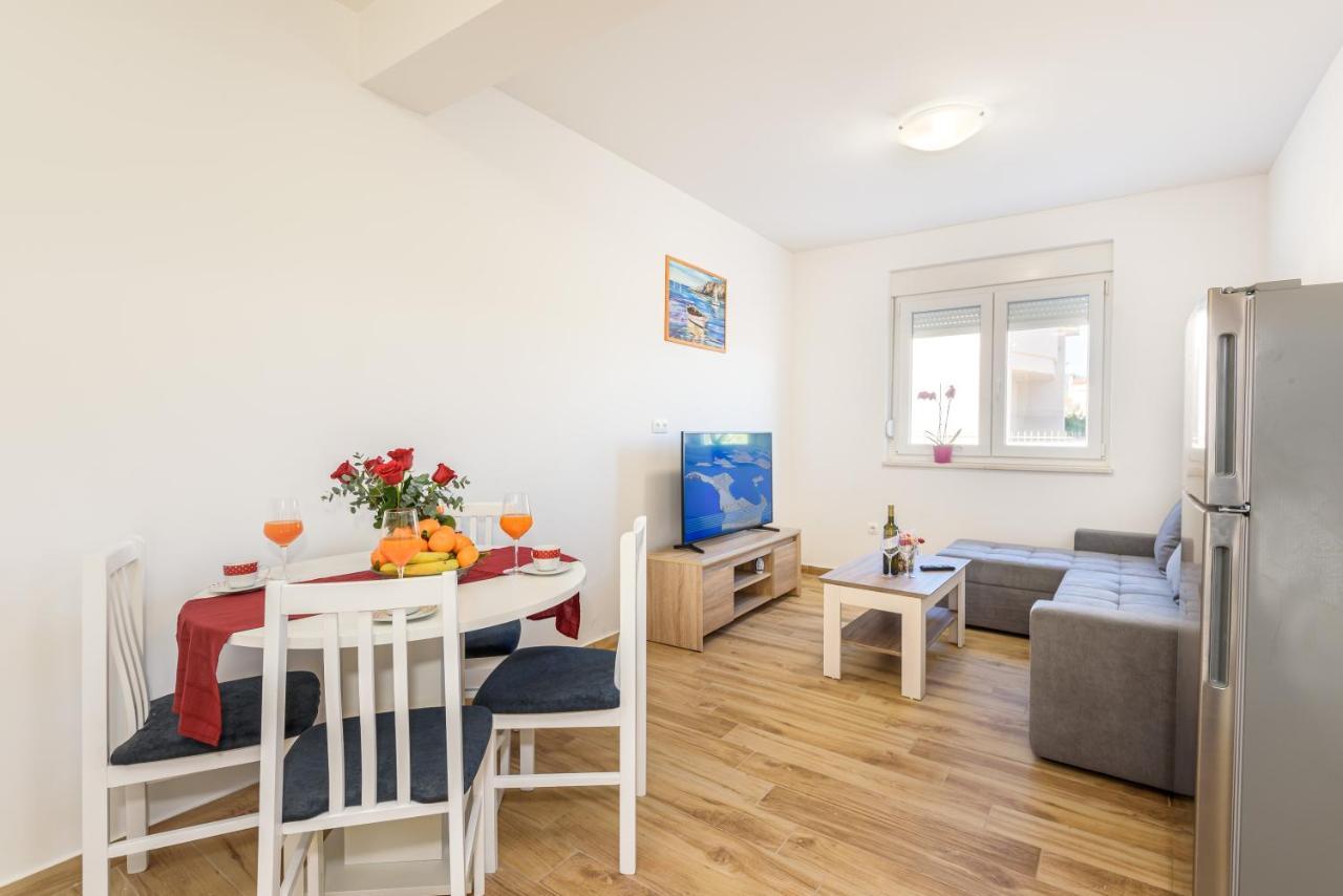 Apartman Ana, Metković Екстериор снимка