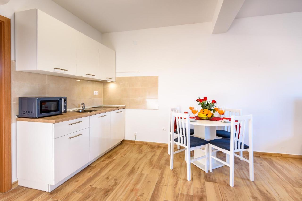 Apartman Ana, Metković Екстериор снимка
